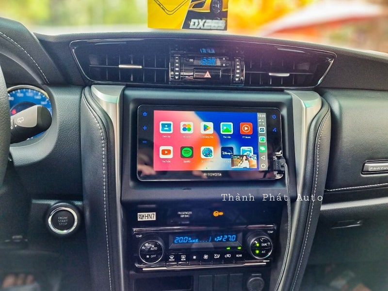 android-box-zestech-toyota-fortuner-thanh-phat-auto (1)